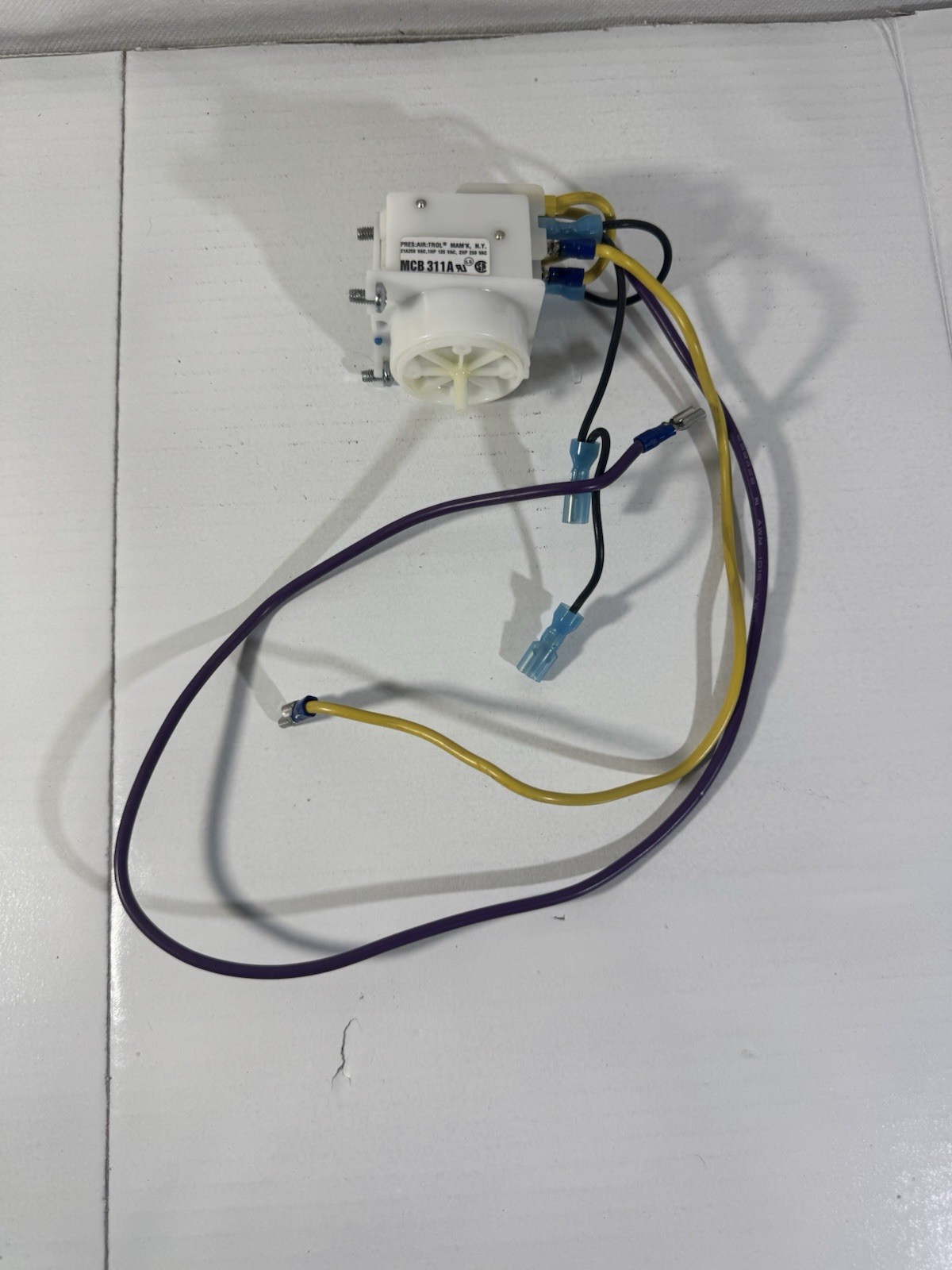 Pres:Air:Trol MCB311A Sequencing Switch Blue Cam, Used With Wires 21A250 Vac,