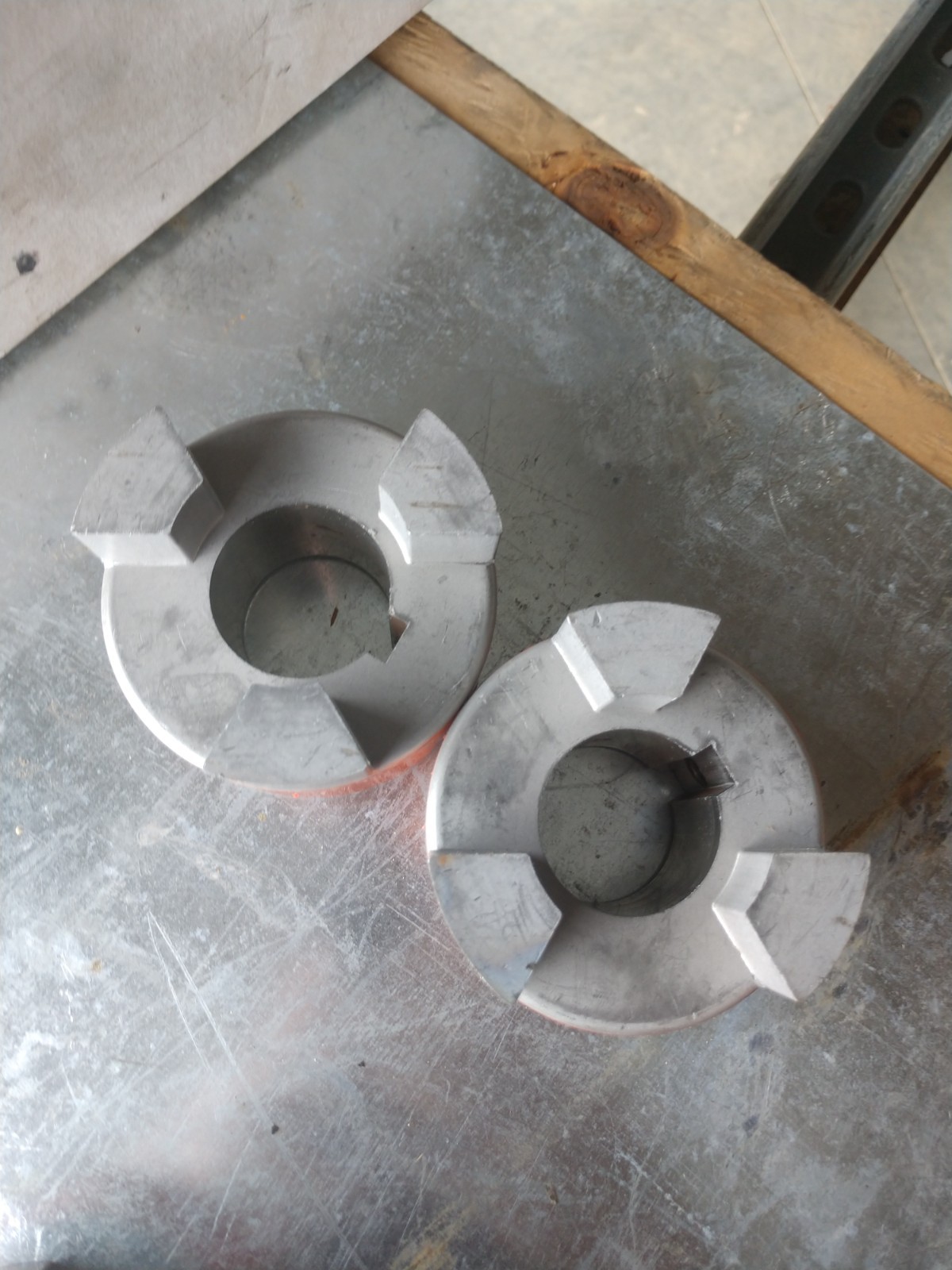Lot of 2 LOVEJOY JAW COUPLING HUB L-110 1.500″ 1-1/2″ BORE BRAND NEW NOS