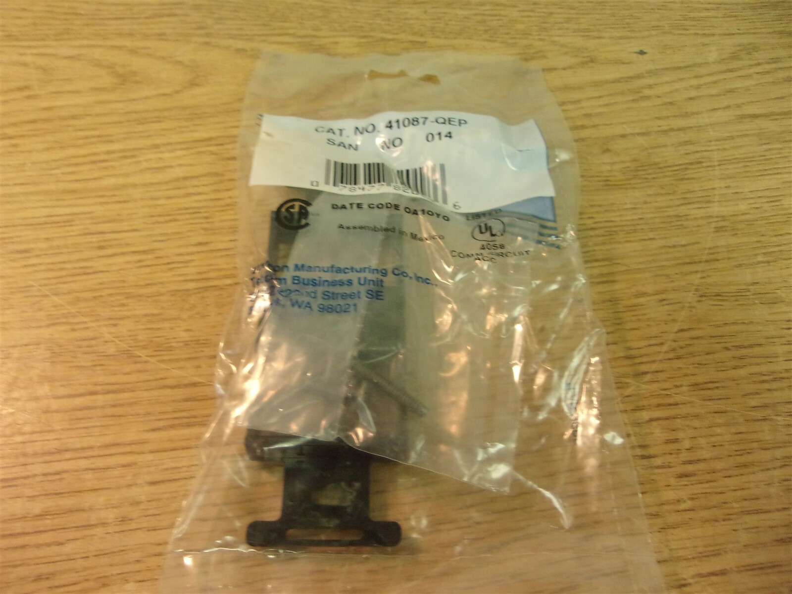 NEW Leviton 41087-QEP Black 4-Port Field Housing *FREE SHIPPING*