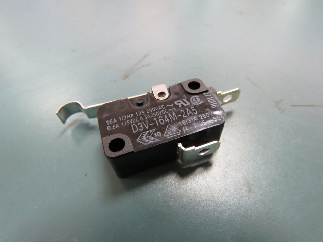 Omron Electronic Components D3V-164M-2A5 Qty of 12 per Lot SWITCH Switch sim ro