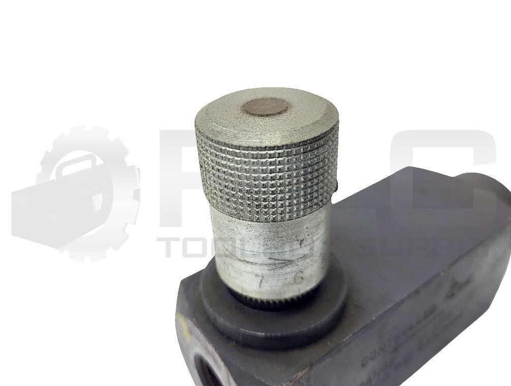NEW PARKER PCM800S-20FU FLOW CONTROL VALVE 3000PSI