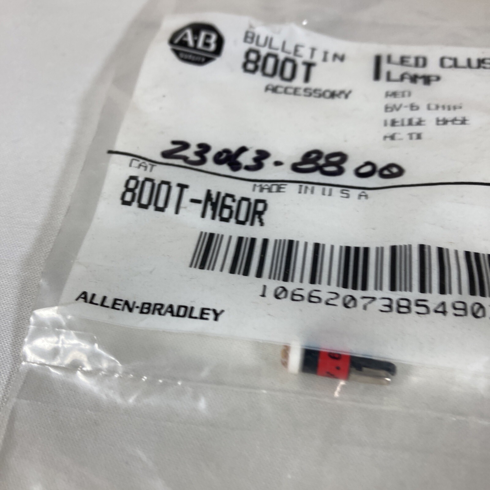 Allen-Bradley 800T-N60R Red LED Cluster Lamp Series A – New