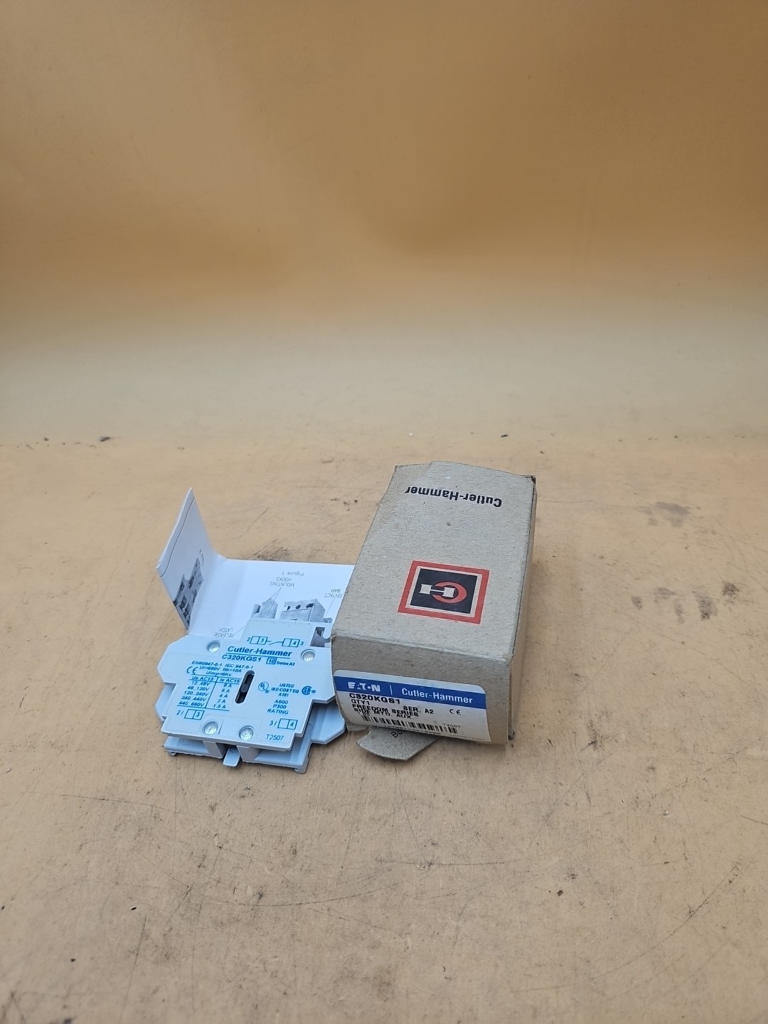 Eaton Cutler Hammer C320KGS1 FREEDOM SERIES SIDE AUX CONTACT