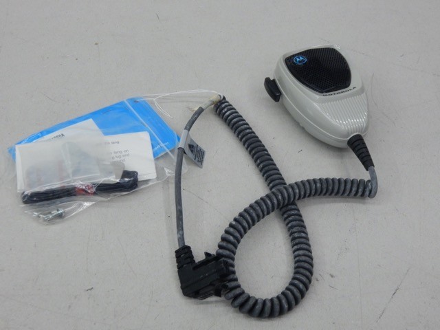 Motorola HMN1080A, Palm Microphone Mic, 6-Pin Connector, Two-Way Radio