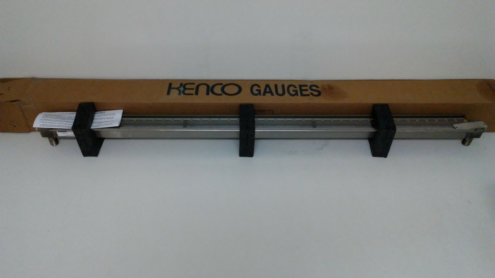 NIB! KENCO 100-PSIG 0-43″ AMBIENT FLOW METER GAUGE 88M50-45-AVH-RL-100-200-NS
