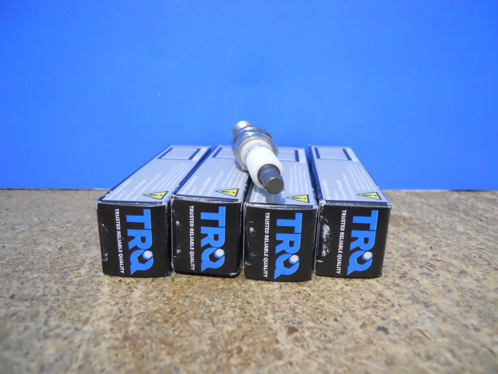 TRQ Iridium Spark Plug 4 Count SPA02124 New!