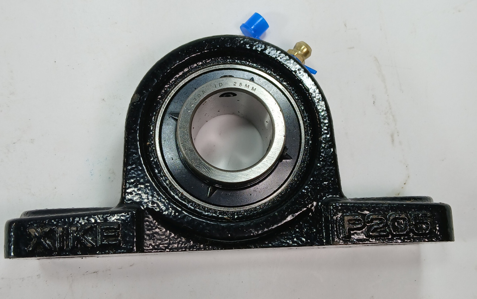 1 NEW XIKE P205 2 BOLT PILLOW BLOCK W/ UC205 ID 25MM BEARING NNB ***MAKE OFFER**