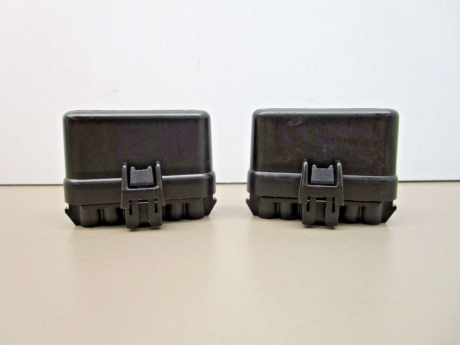x2 Delphi Metri-Pack 280 Black 6 Way Sealed Female Connector with Cap 405051