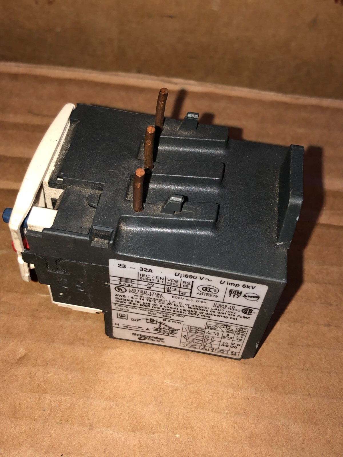 TELEMECANIQUE 23-32A 690V OVERLOAD RELAY LRD326 LOT OF 3x