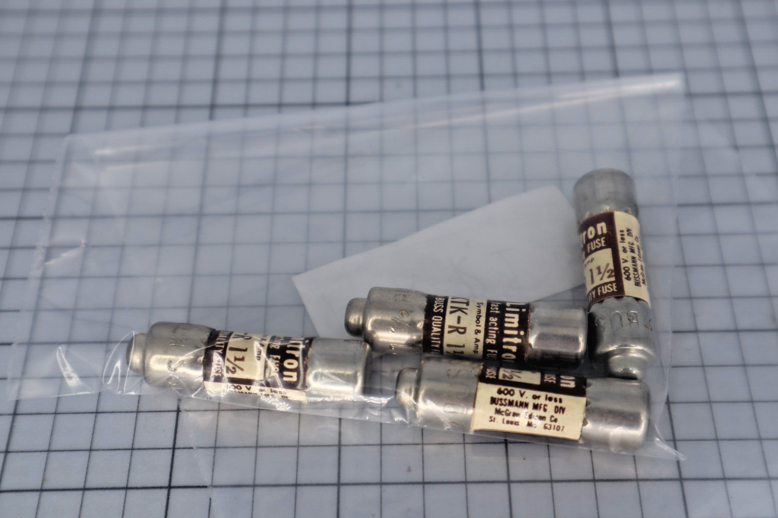 *Lot of 4* Bussmann Limitron KTK-R 1-1/2 (KTK-R 1.5) Fast Acting Fuse 600V
