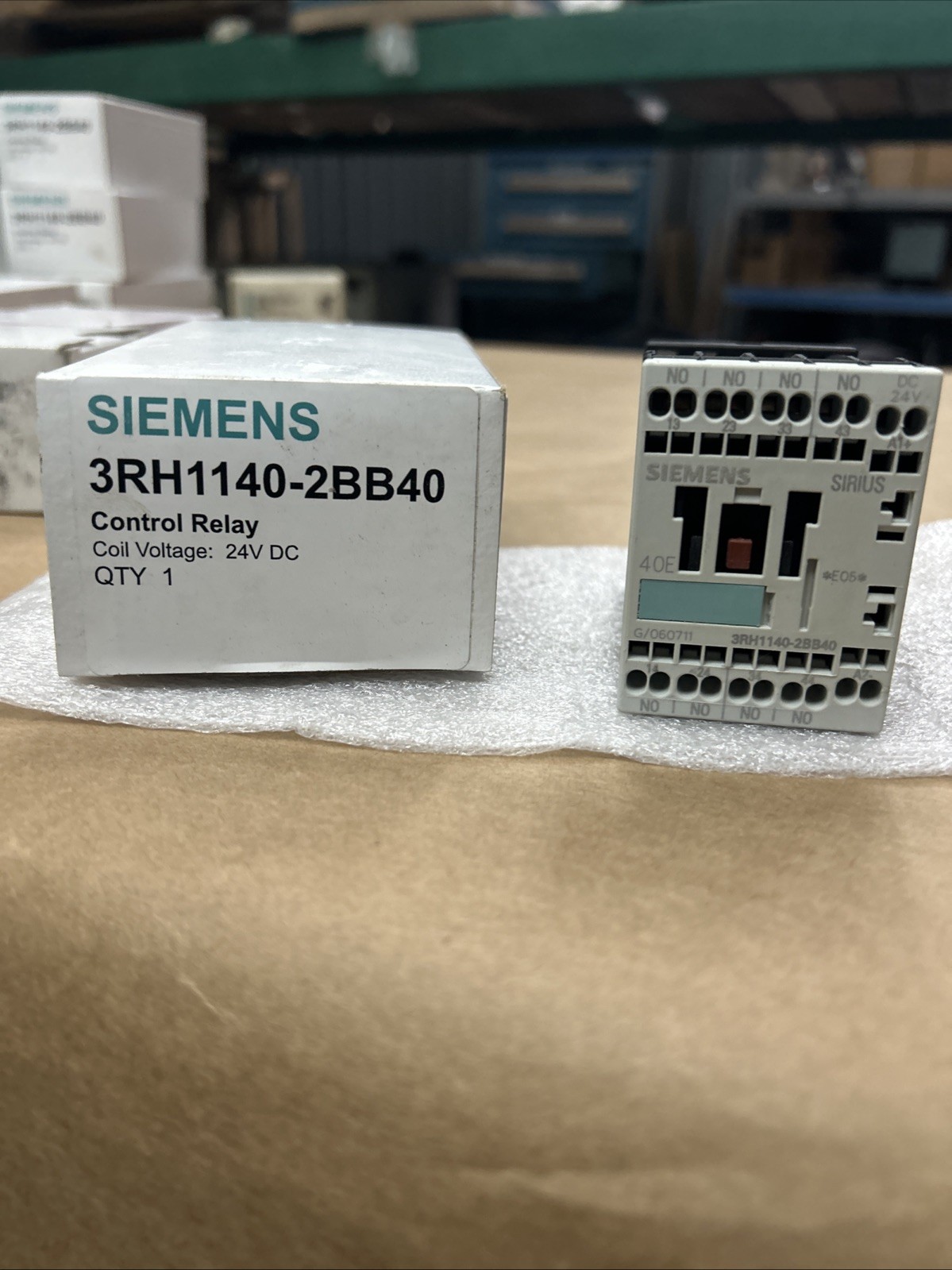 NICE NEW Siemens Contactor Relay, 3RH1140-2BB40 US Stock