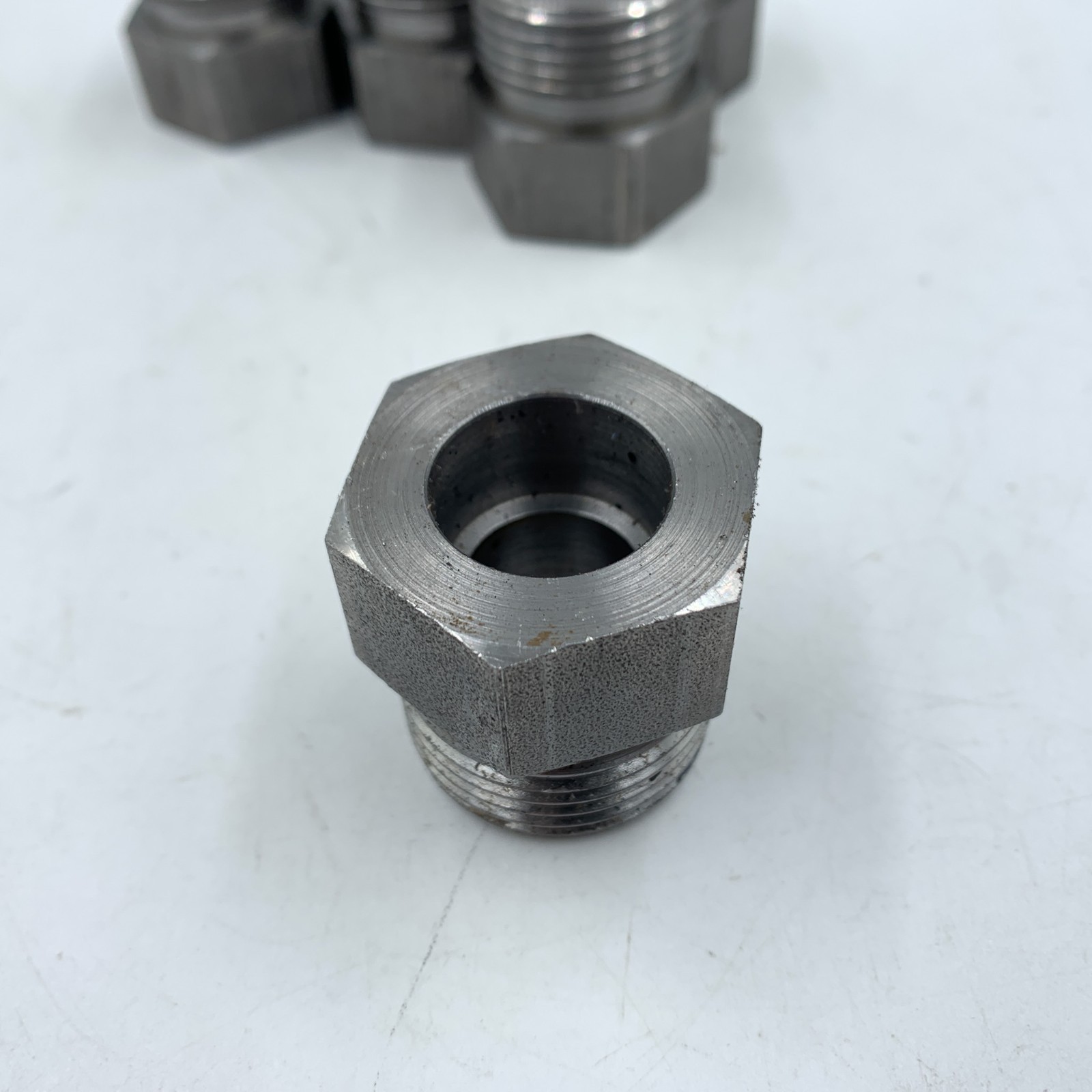 5 Pack -12 ORFS Adapter To 3/4″ OD Hub 5/8″ Port Diameter