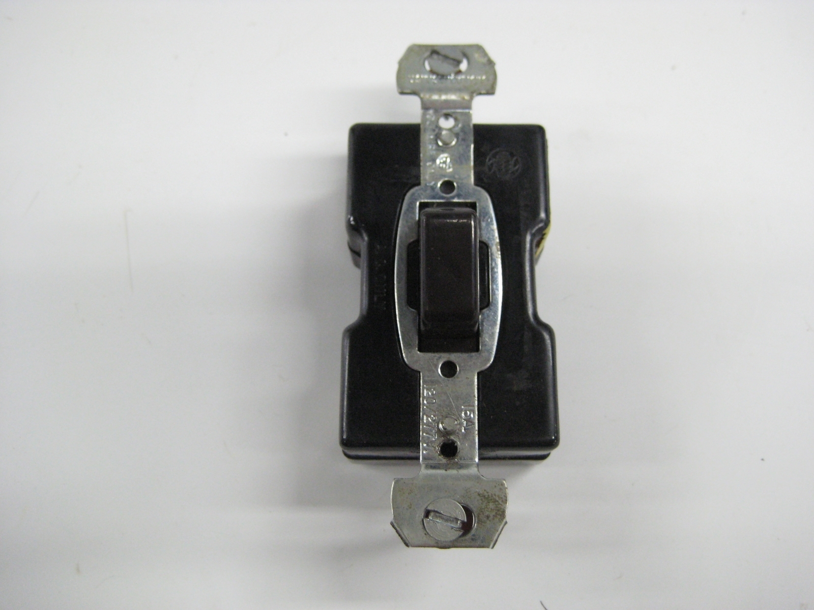 INDUSTRIAL SPARE 120-277V TOGGLE SWITCH 15AMP NSNP