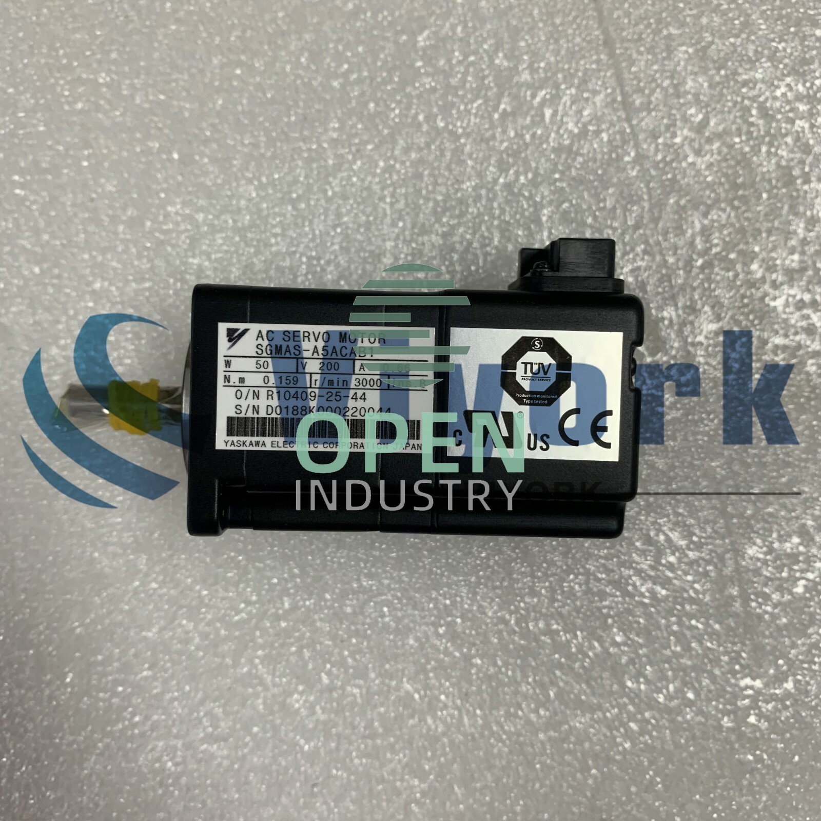 1PCS New in box Yaskawa SGMAS-A5ACAB1 AC SERVO MOTOR 50W 200V 3000RPM