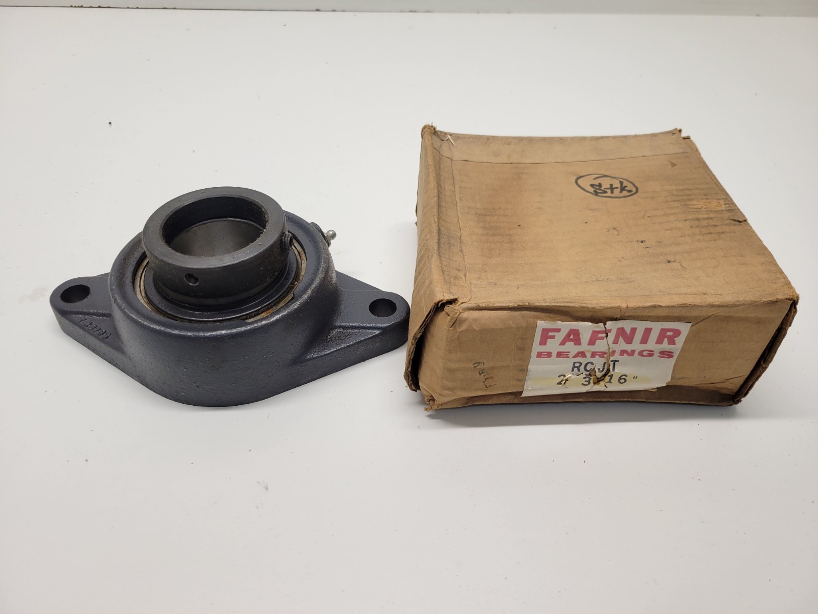 NEW OLD STOCK! FAFNIR 2-BOLT FLANGE BEARING RCJT-2-3/16
