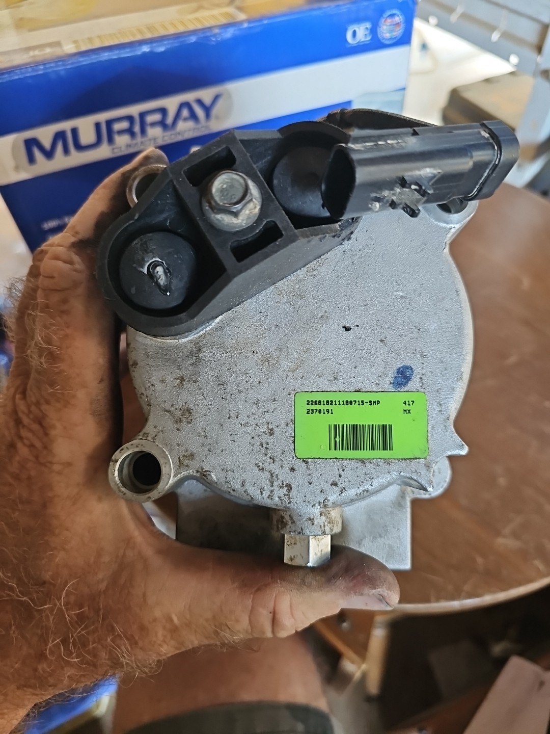 MURRAY 68182 A/C COMPRESSOR OPEN BOX