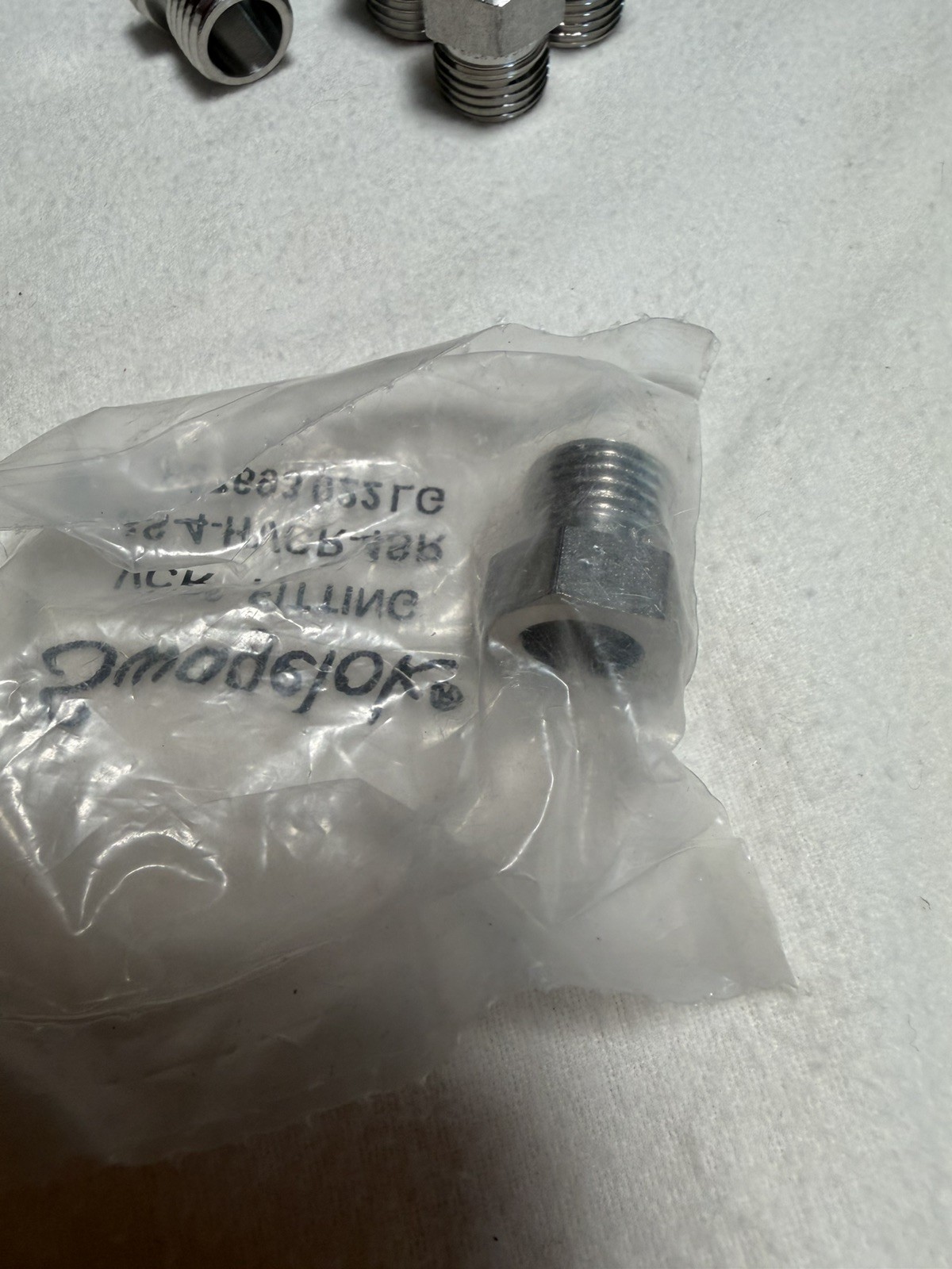 SWAGELOK Male Nut 1/4″ VCR, SS-4-HVCR-4SR, LOT OF 5 (D4)