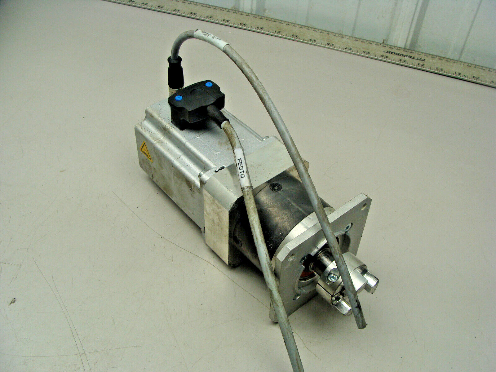 FESTO STEPPER MOTOR EMMS-ST-87-S-SE-G2 W/NEUGART GEARHEAD PLE080-008-SFSB3AE-E11