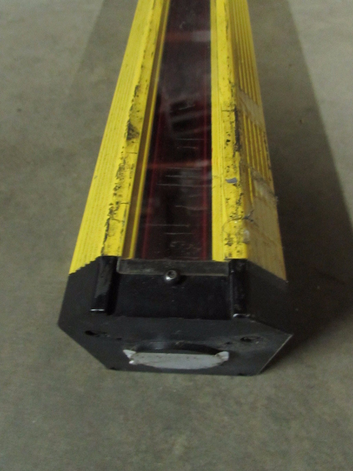 STI 4600 SERIES MG46-30-1215-X-A1 TRANSMITTER 85-137VAC 50/60HZ 0.2A **GOOD**