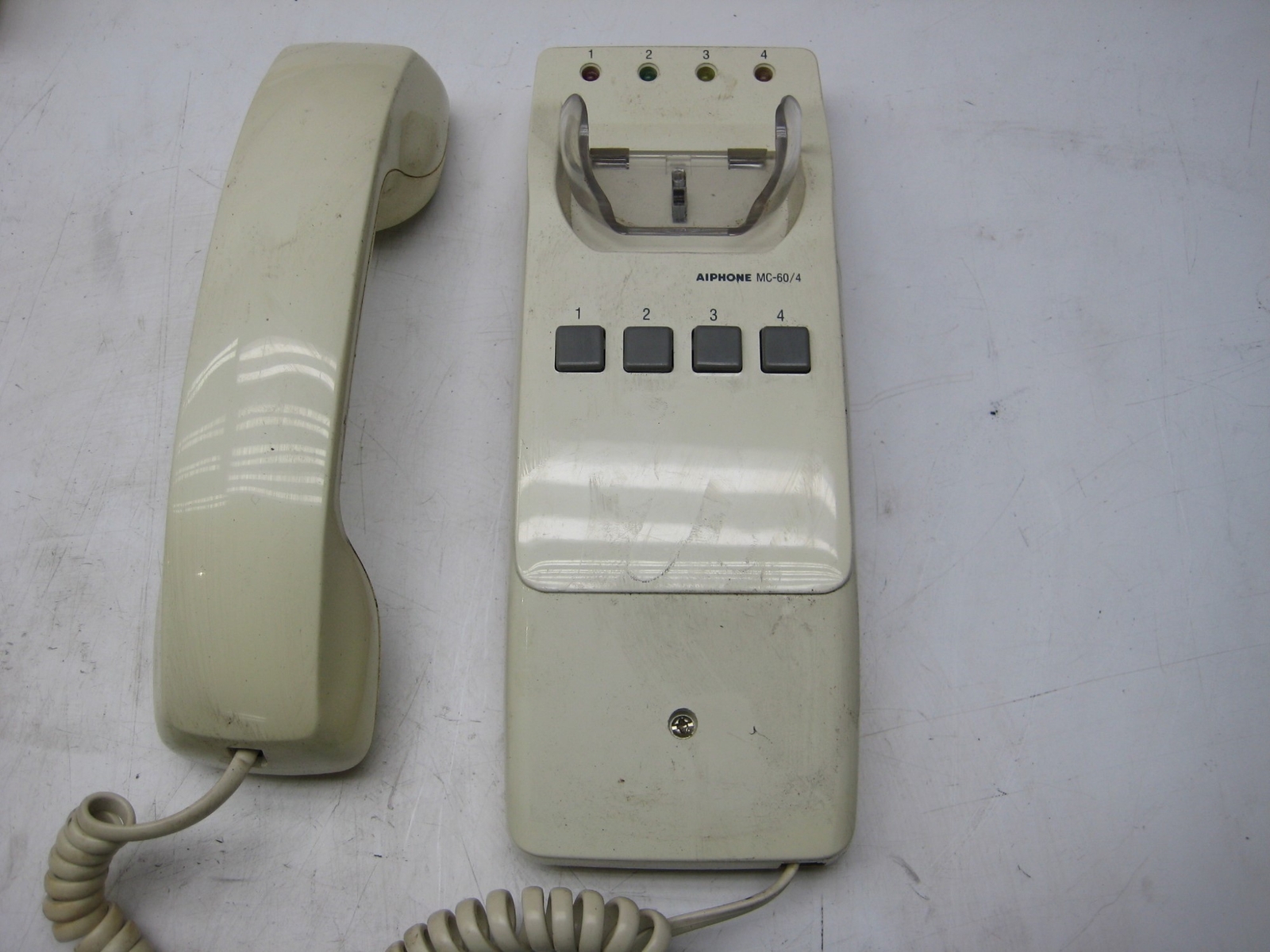 AIPHONE MC-60/4A UNMP