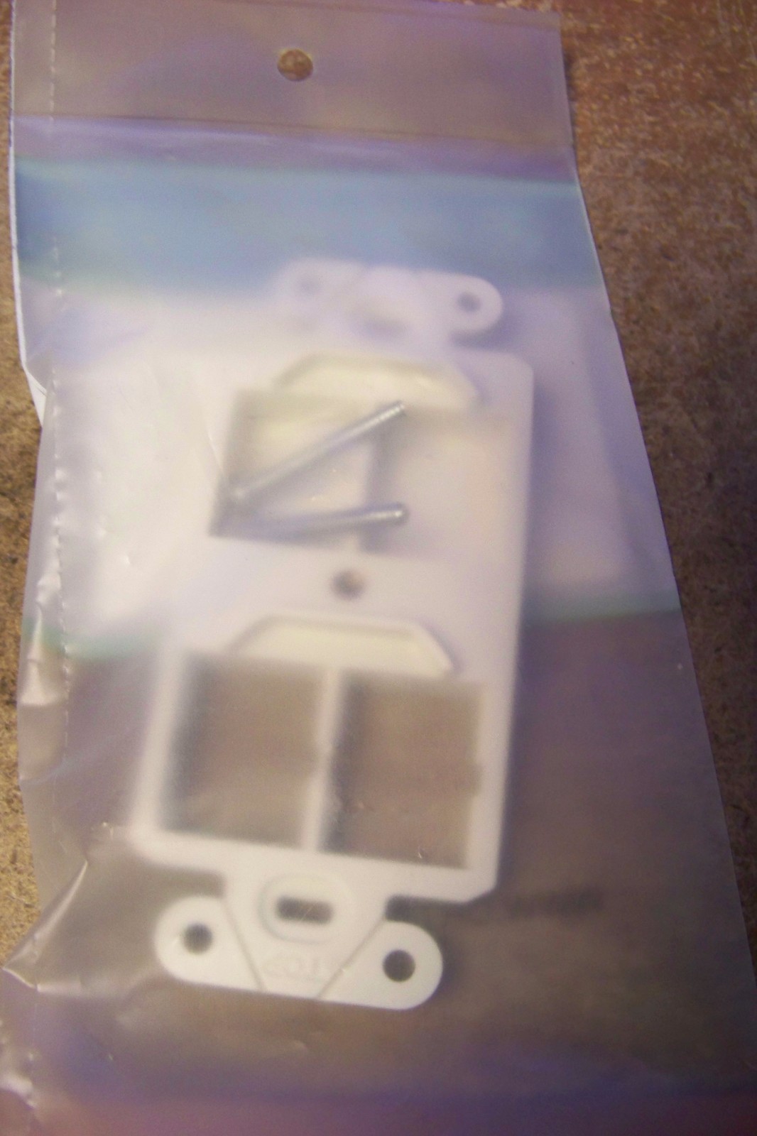 NEW Ortronics OR-40800019 106 Baseplate 4/TJ Openings, Plate,Screws, FOG WHITE