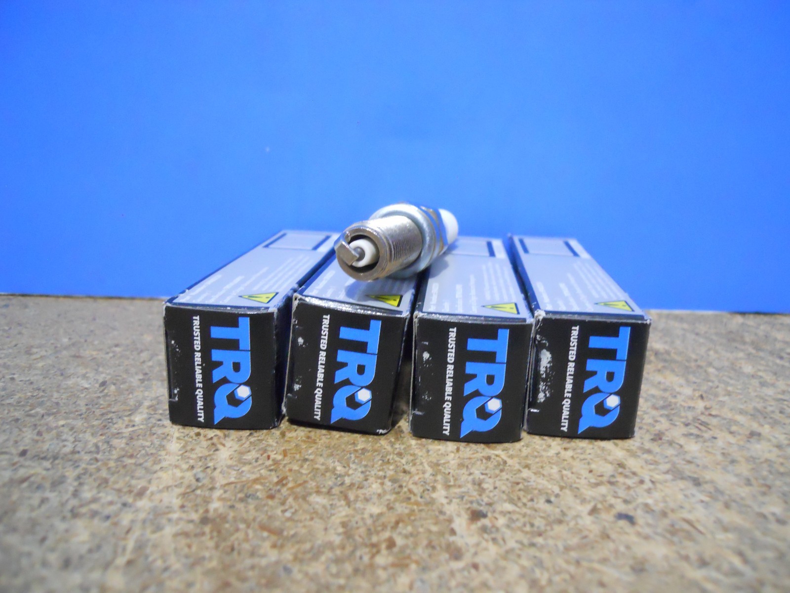 TRQ Iridium Spark Plug 4 Count SPA02124 New!