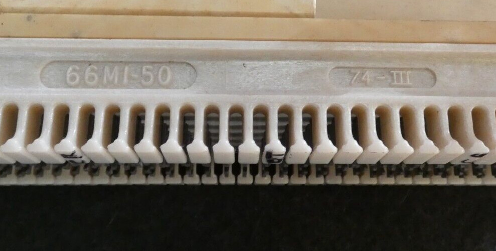 Siemon Co 66MI-50 50 Pair Punch Down Patch Panel Telco Termination Block