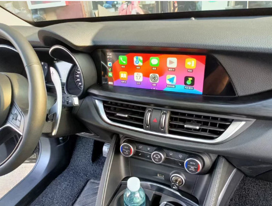 2017-24 Alfa Romeo Stelvio, Giulia modified central navigation screen