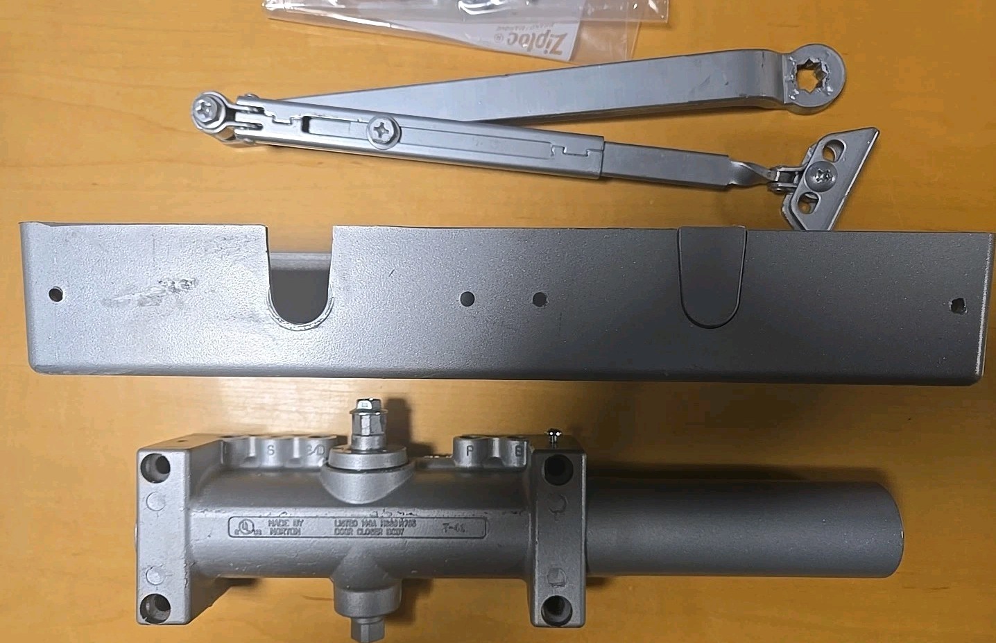 Norton 7500/Yale 4400 Hand Door Closer