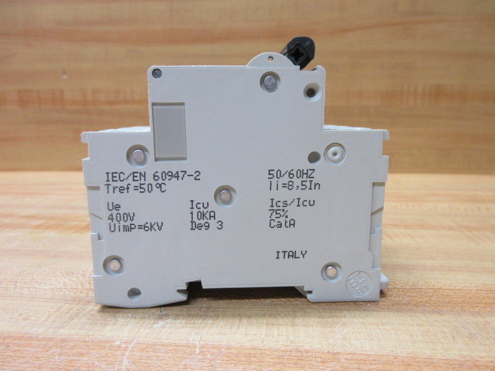 Merlin Gerin 24221 Square D 63A Circuit Breaker C60N