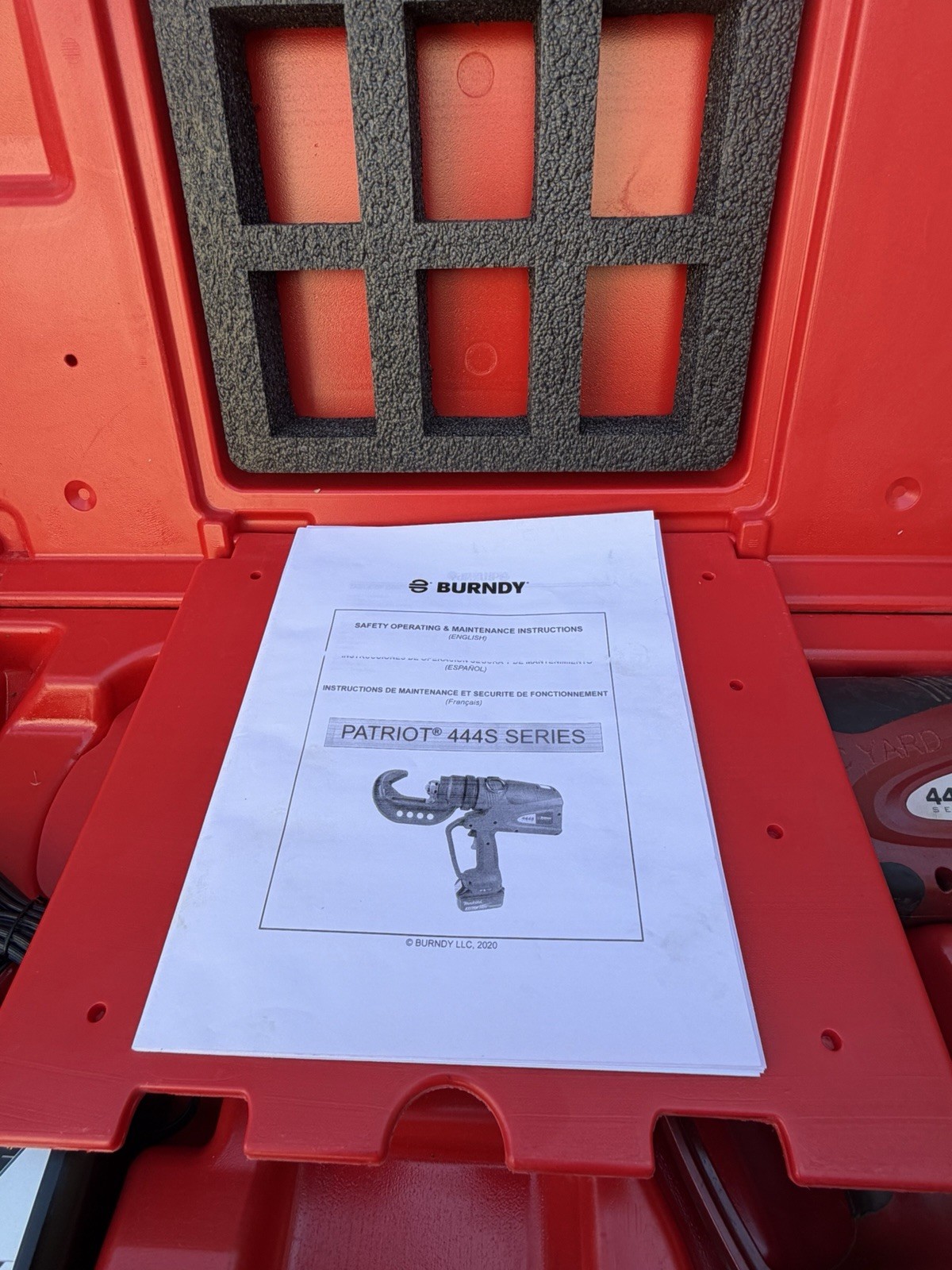 Burndy Patriot 444S Series Battery Actuated Hydraulic Crimping Tool w/ Batteries
