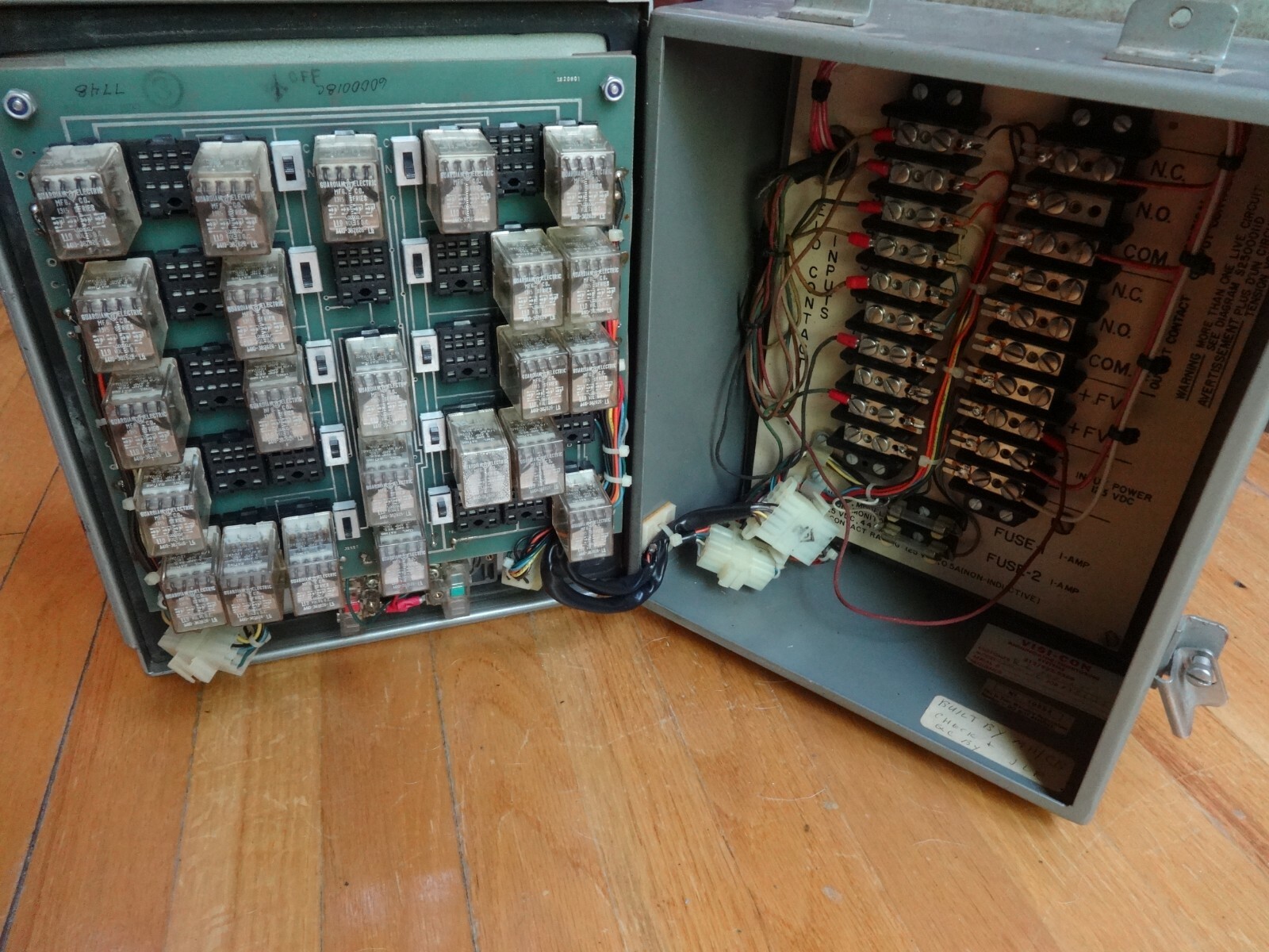 VISI CON INC LOW AIR PRESSURE CONTROLLER IN WATER PROOF JIC BOX 10X8X5 USED