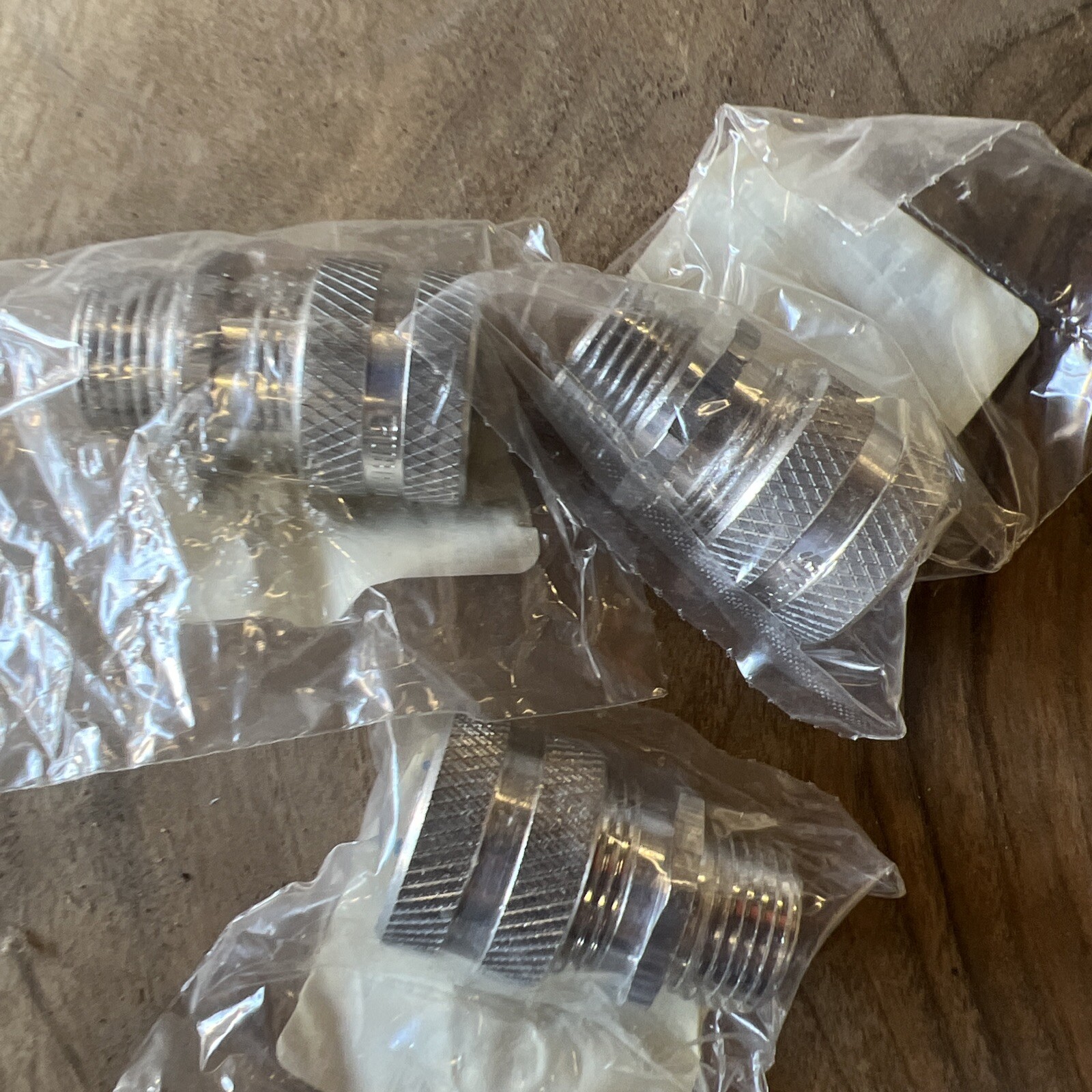 (3) Hubbell SHC1023 Cord Connector Aluminum Hub Size 1/2” Wiring Butt Splice