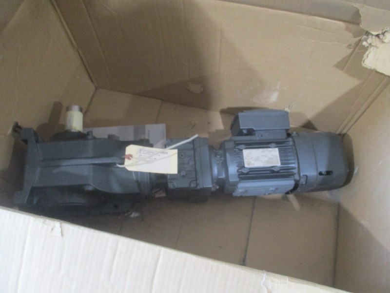 SEW-EURODRIVE K67R37DRE80M4BE1HF/TF 240/480V 2.75/1.35A NSMP