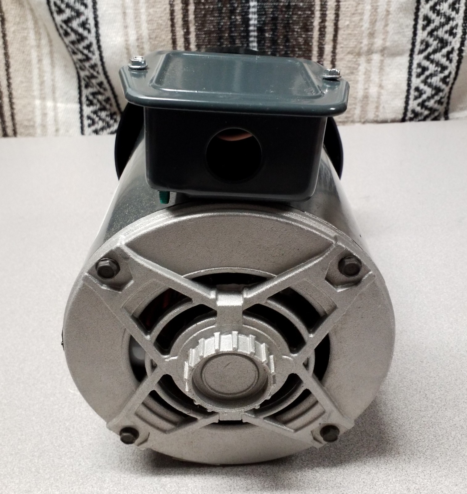 CARRIER HD52VE214 CONDENSER FAN MOTOR NEW IN BOX 200-230/460V 3 PHASE 1140RPM