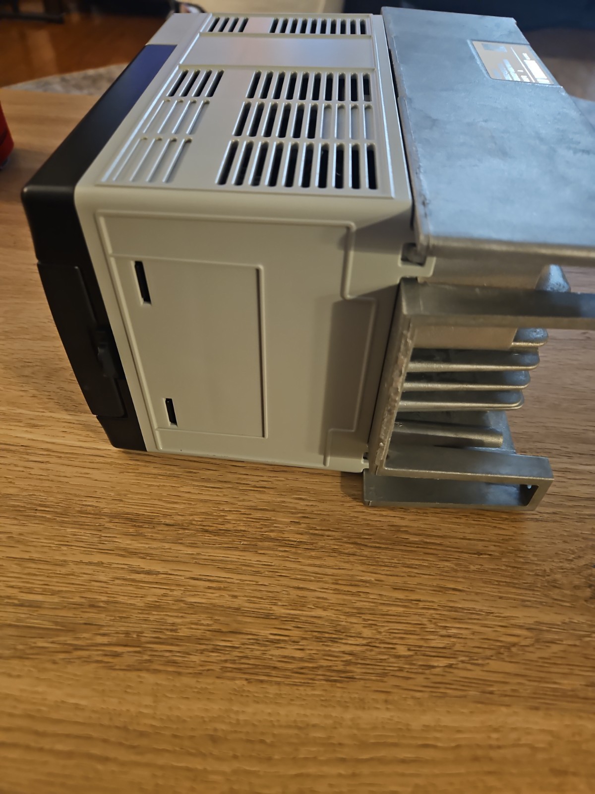 NEW ALLEN-BRADLEY POWERFLEX AC DRIVE 20AD2P1A0AYNNNNN/A