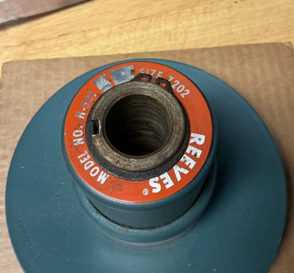 REEVES VARI-SPEED X-V PULLEY 7202 H95527 with 7/8″ bore N.O.S. Motor Pulley