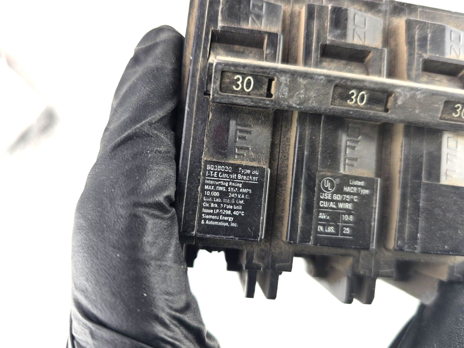 Used ITE SIEMENS BQ3B030 30 Amp 240 Volt 3 Pole Circuit Breaker