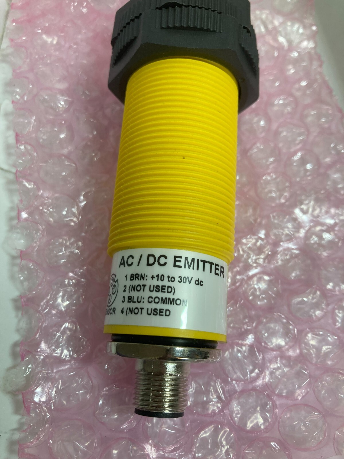BANNER SMA30PELBQ5 BARREL SENSOR AC/DC EMITTER 12-240VAC 20MA 12-30VDC NIB