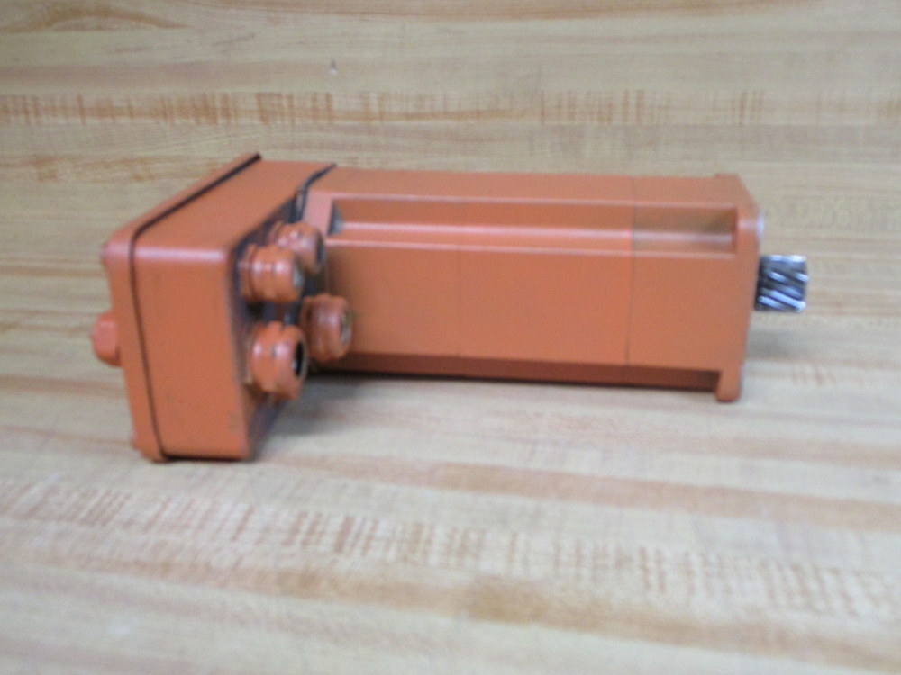 Asea Brown Boveri 3HAC17346-1/01 ABB Servo Motor W/Junction Box