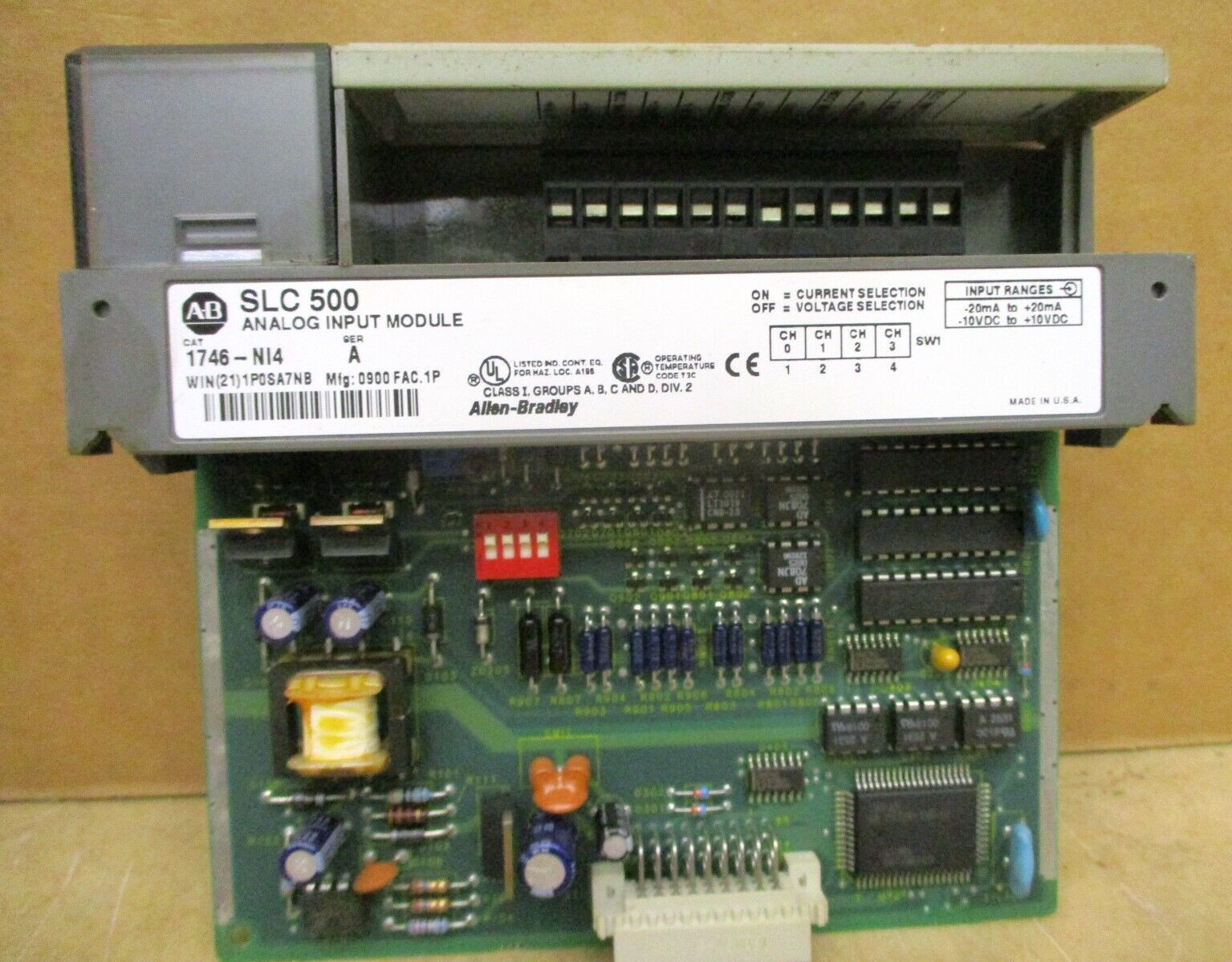 Allen-Bradley SLC 500 1746-P3 SLC 5/04 CPU 1747-L542 1747-DCM 1747-SDN 48695GN