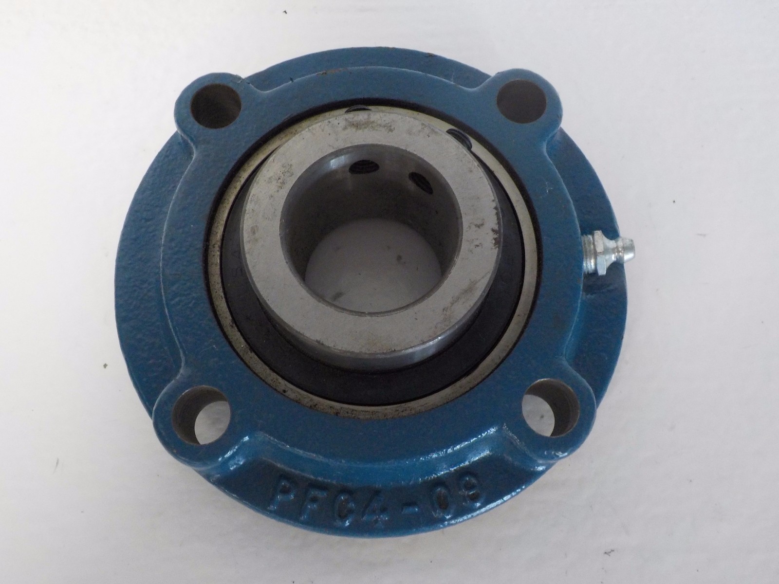 MB MANUFACTURING PFC4 35 1 1/2 NEW-NO BOX NYLA-K 4 BOLT FLANGE BEARING PFC435112