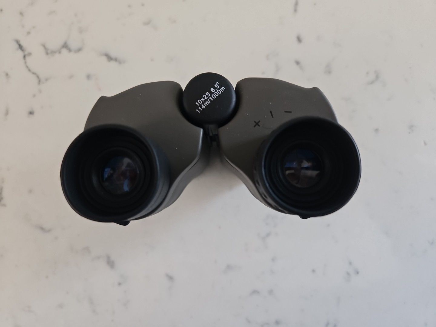 Carson Jd-025 Compact Binocular, 10 X 25 Magnification, Bk-7 Prism, 342 Ft
