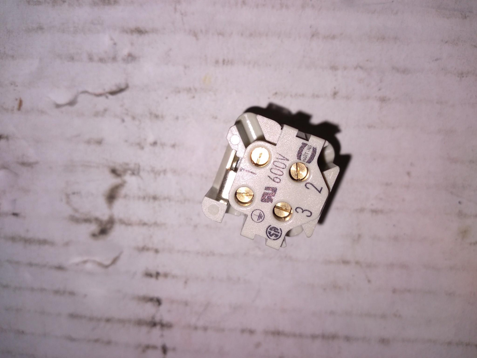 MOUSER ELECTRONICS 617-09-20-003-2711 HAN A 3P FEMALE SCREW 031014006 ‘4 PER BAG