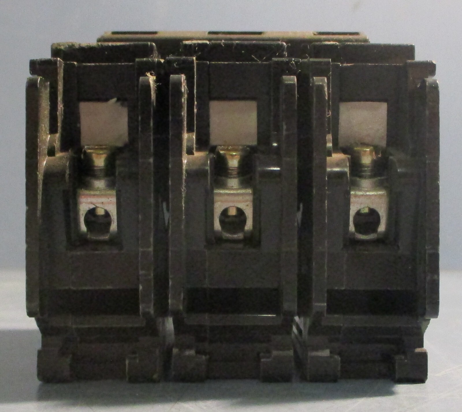 Siemens BQ3B030 Circuit Breaker 3 Pole 30A Type BQ 240VAC