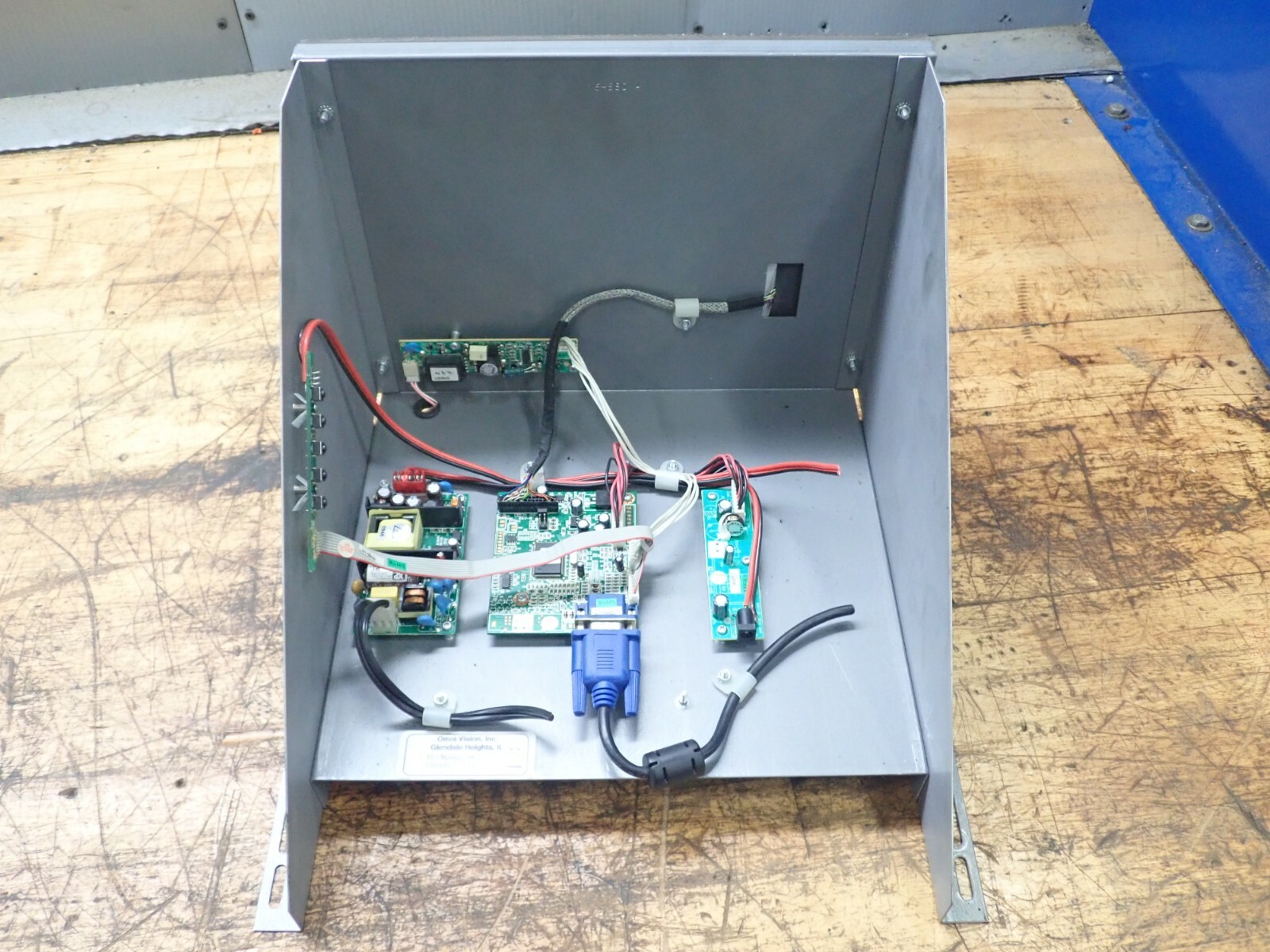 OMNI VISION FLAT SCREEN MONITOR_FP13C4C0-BK