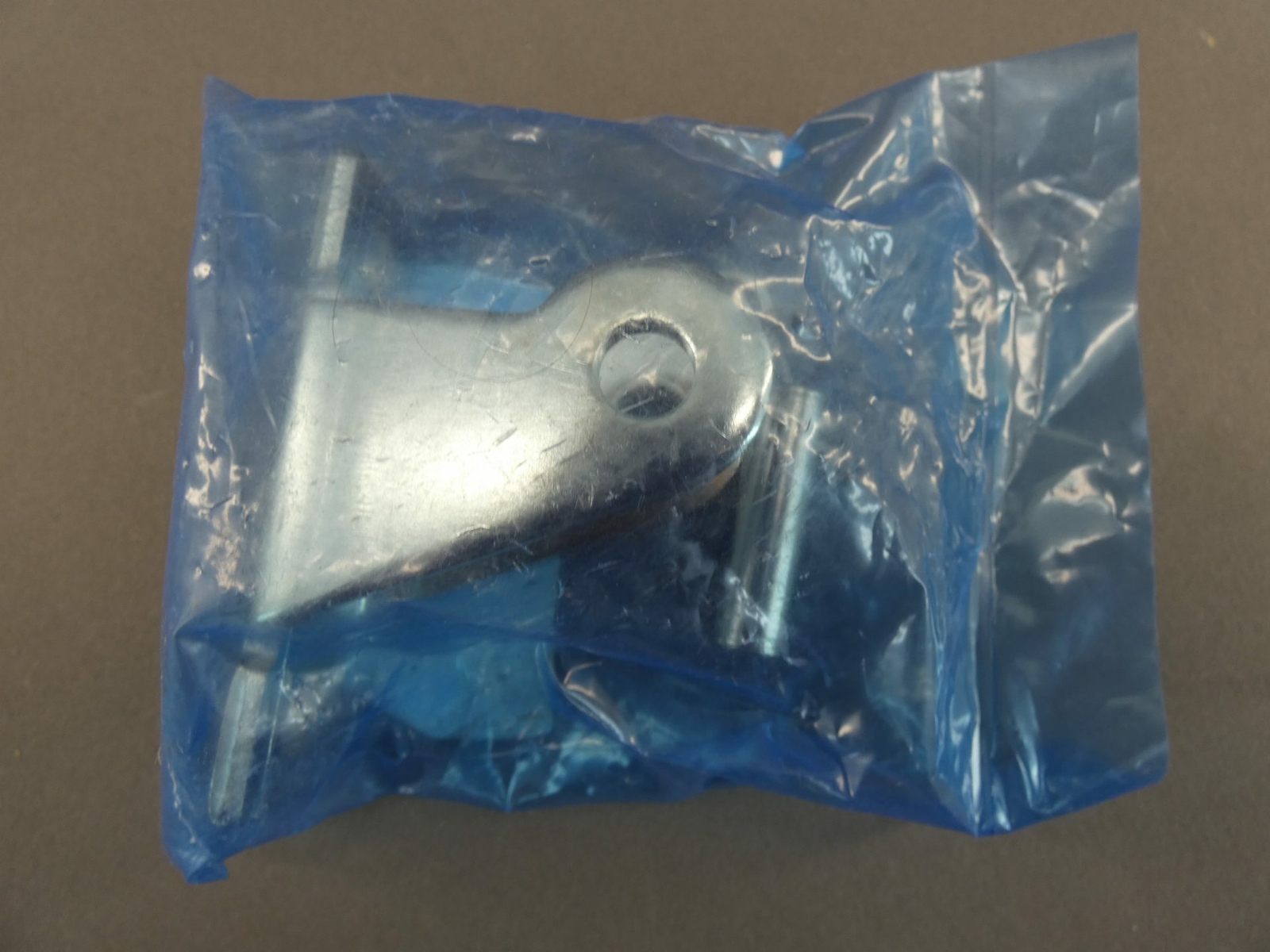 SMC CM-E032B Clevis Pivot Bracket, CM9Z11 – NEW Surplus!