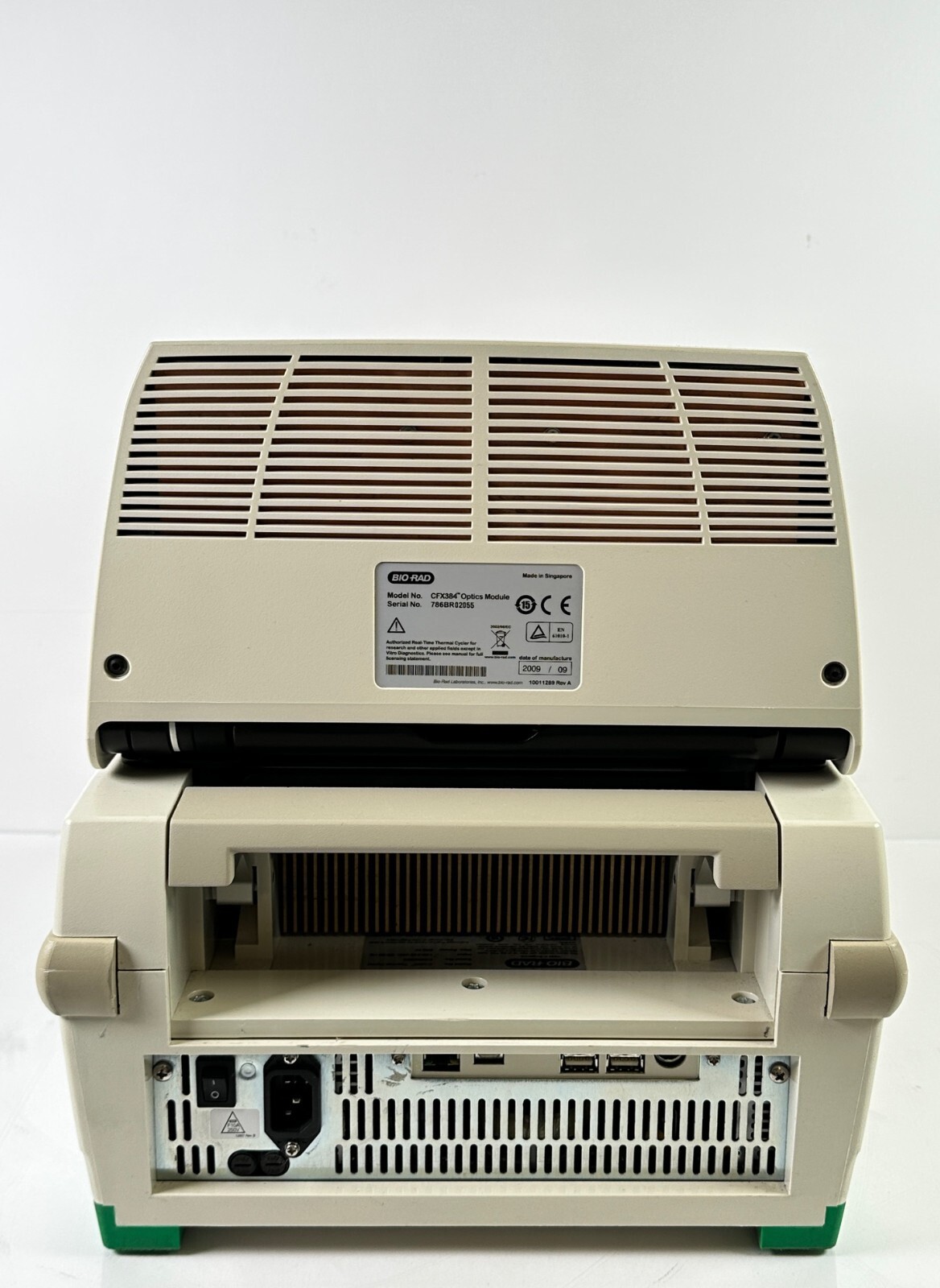 Bio-Rad C1000 Thermal Cycler with CFX384 Optics Module