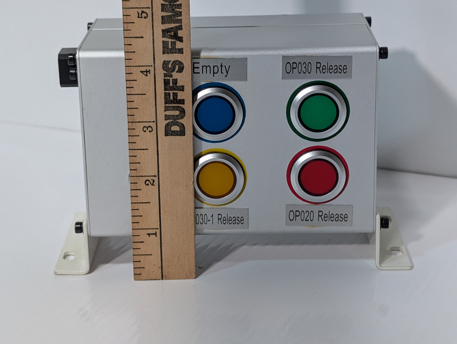 E3F062 4-Button Control Box Assy: Empty, 0P030, 0P030-1, 0P020 Release, As Shown