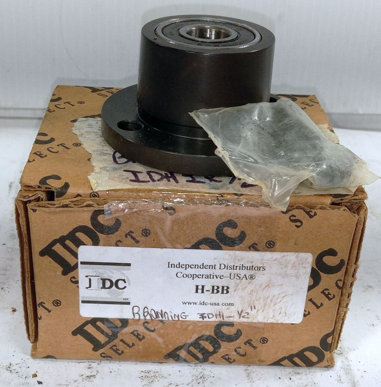1 NEW IDC H-BB BALL BEARING SPLIT TAPER IDLER BUSHING NIB ***MAKE OFFER***